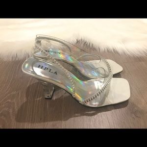 ❤️PRETTY CLEAR RHINESTONES HEELS❤️